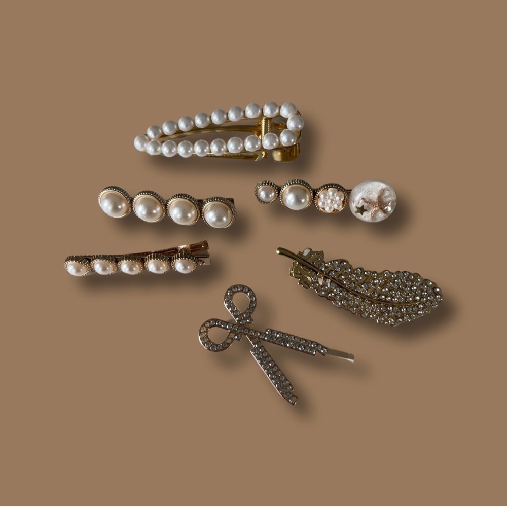 Girl’s Bunny 🐰 TalesUs Pearl and rhinestone Hair clips
